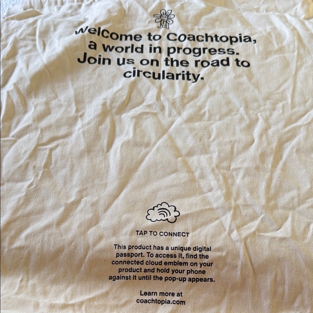 Coachtopia Loop Flat Tote with Cloud Quilting - Picture 7 of 7